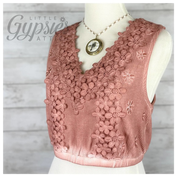 POL Keep it Classy Crop Top - Picture 7 of 11